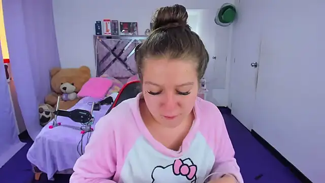 Luna_Analya webcam