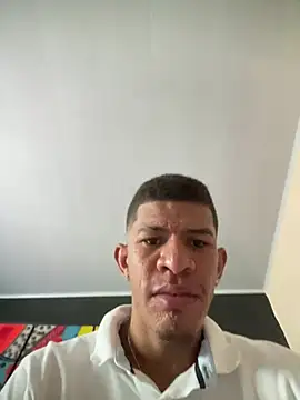 antonio_aguilarx webcam