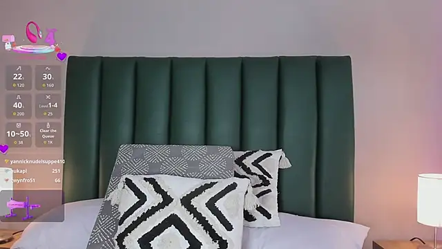 juicy_led_ (F teen) - Slap Boobs