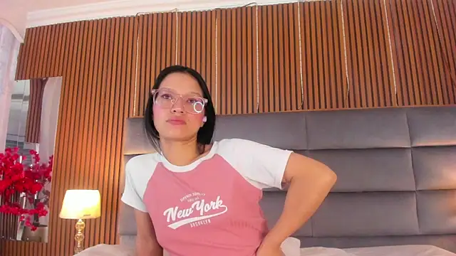 sophie_calloway (F young) - Spank x 10S