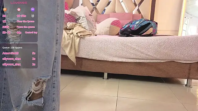 MILAH_TAY webcam