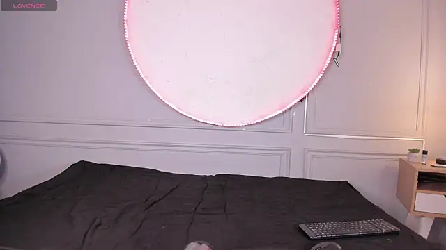 ALICESANDOVAL webcam