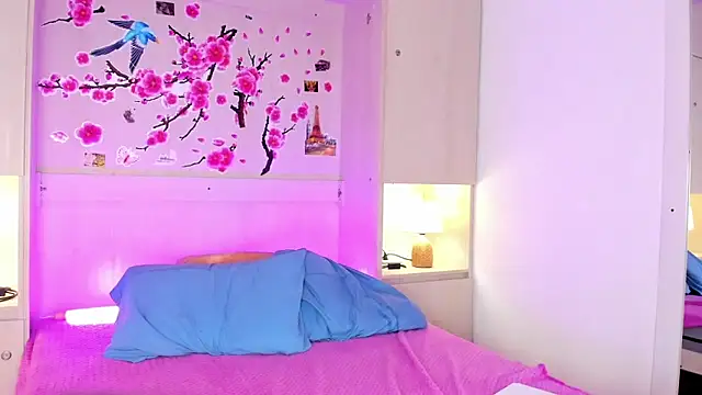 TaylorBloom webcam