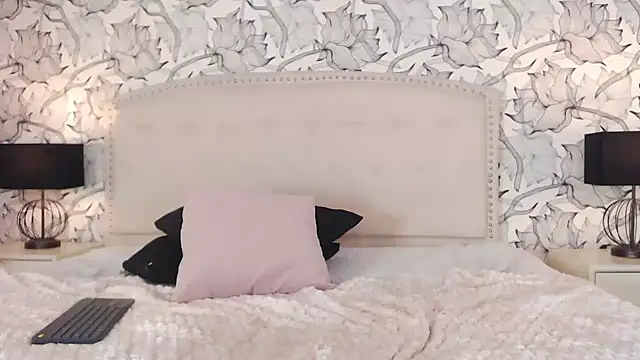 Venusandrea29 webcam