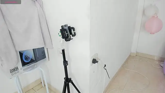 salma_isawwii webcam