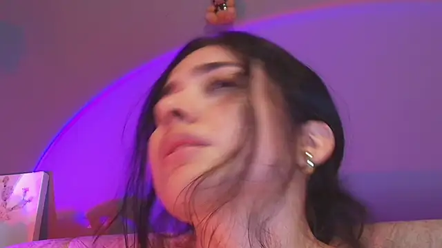adara_johnson__ webcam