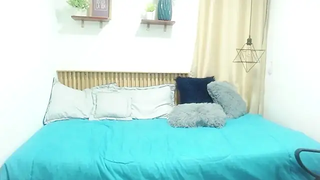 Violet_2003 webcam