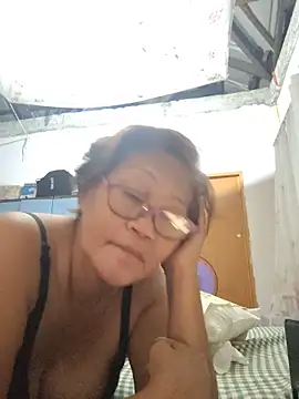 Webcam Model (Sunflower1956) is live