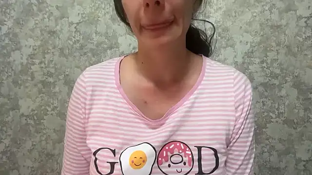 Angelinaa19 webcam