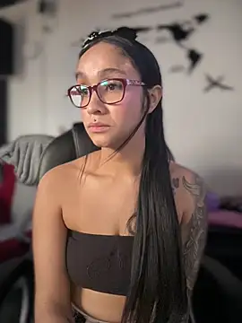 Isabella-Teen webcam