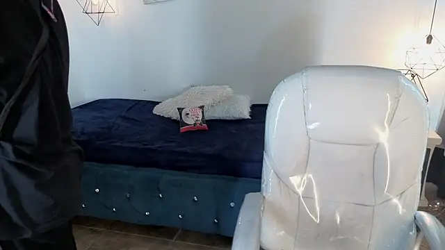 NinaSakura_Eup webcam
