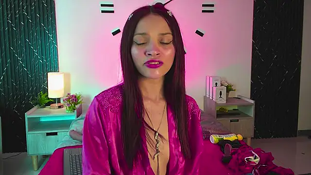 aurora_petitee webcam