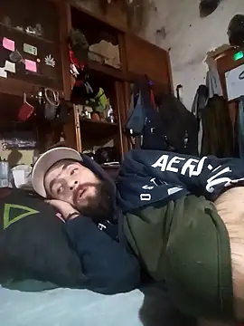 hairy_mannn webcam