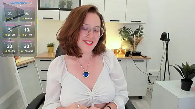 Charmy_Gracy webcam