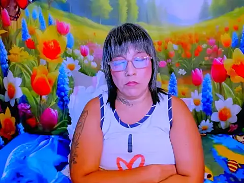 indianroxy webcam