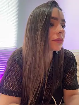 Webcam Model (Mau_White)  is live.Free join now!