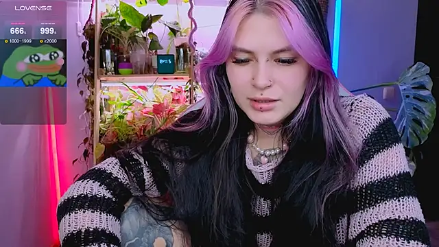 jelya_sg (Ask my age) - very slobbery topless blowjob