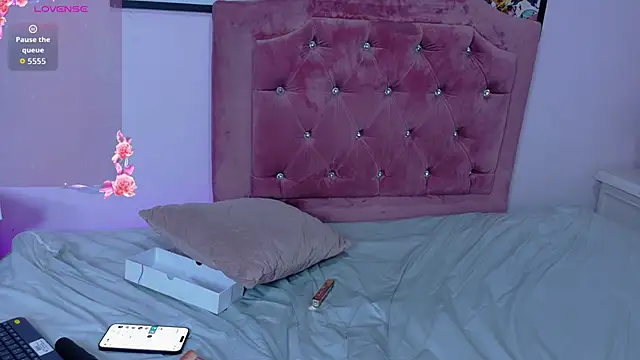 Selenee23 webcam