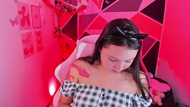 little_emma0 webcam