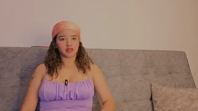 emilyrouxe webcam