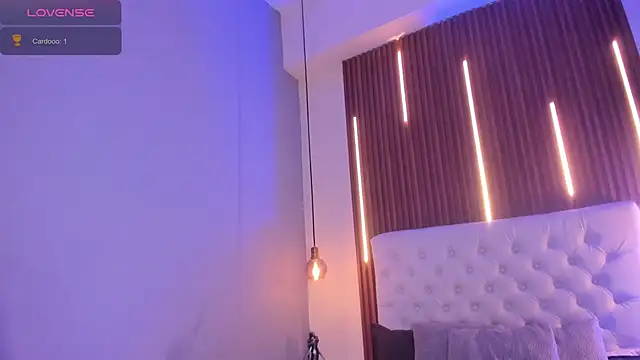 Miiaa_jones webcam