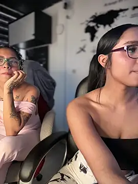 Isabella-Teen webcam