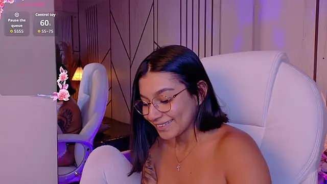 AlyssaRay webcam