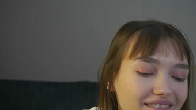 Leyla_crsh webcam
