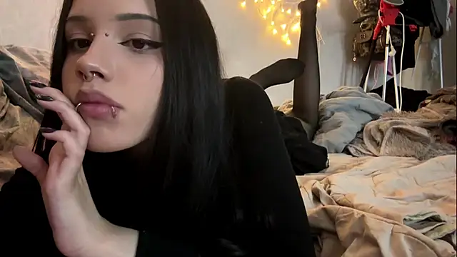 LouisePavlides webcam