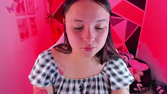 little_emma0 webcam