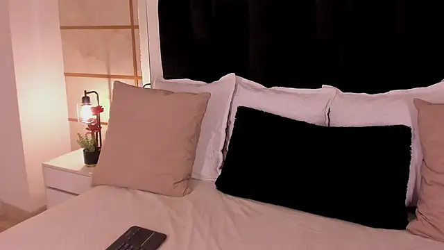 Crystal_Rose__ webcam