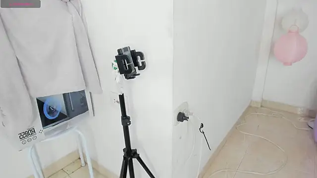 salma_isawwii webcam