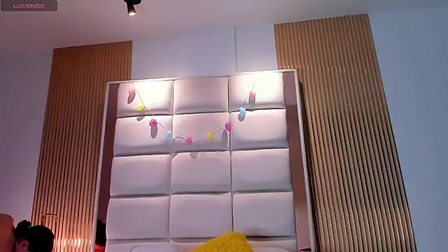 Megann_Rousee webcam
