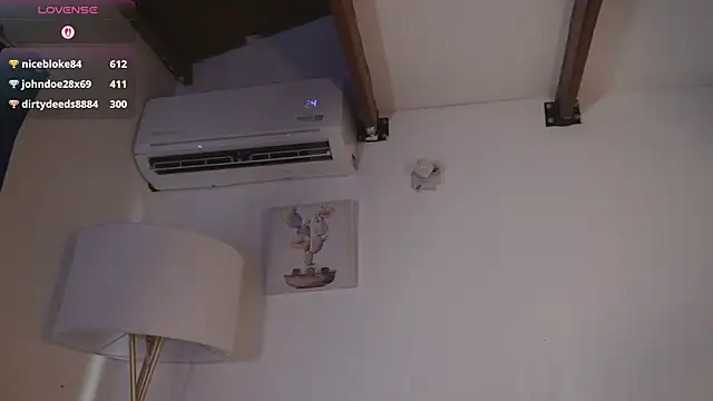 bunnycuteshy webcam