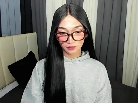Model: FyangFoxx