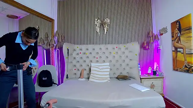 PlayfulShow webcam