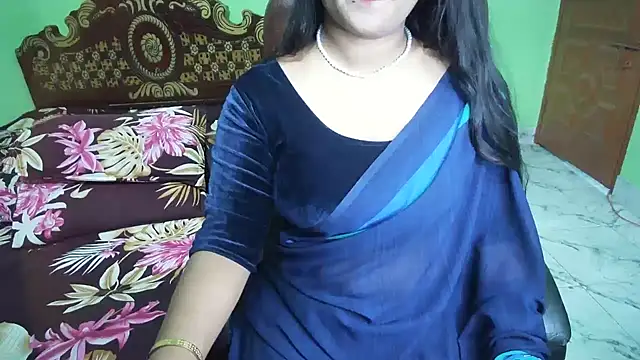 BengaliQueenStar webcam