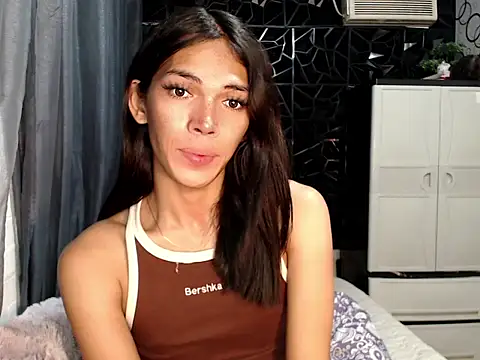 GORGEOUS_CARMEE webcam