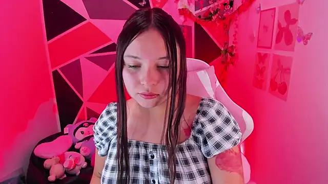little_emma0 webcam