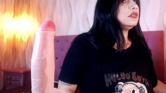 Milf_NaomiBraunx webcam