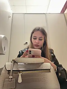 blonde_exe webcam
