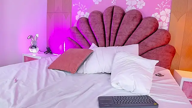 violetsmith1_ webcam