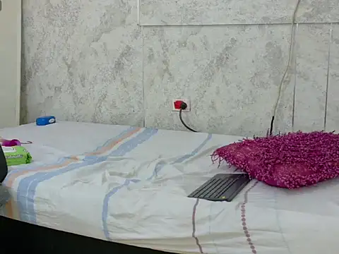 zoee_19_ webcam