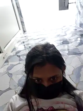 Webcam Model (sassyygurl)  is live.Free join now!