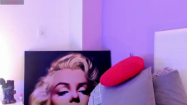 Charlotte11-11 webcam