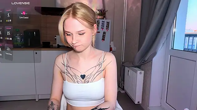 lisa_barbie webcam