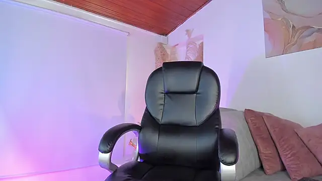 Amelie_Wine webcam