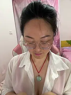 美女H-202604在线直播