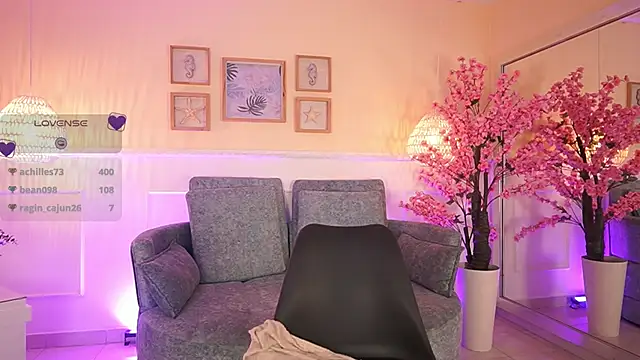 VioletJoness_ webcam