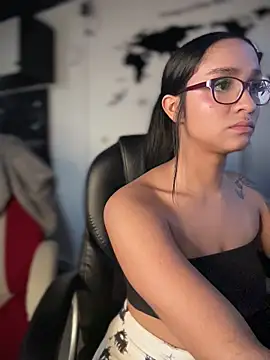 Isabella-Teen